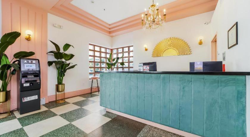 Ocean Spray Hotel 마이애미 비치 외부 사진