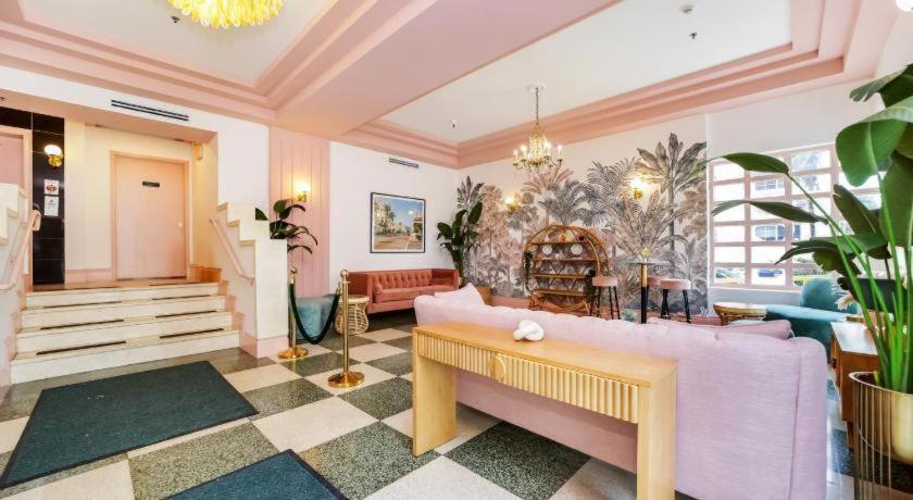 Ocean Spray Hotel 마이애미 비치 외부 사진